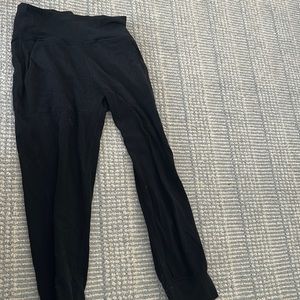 Black lulu align jogger